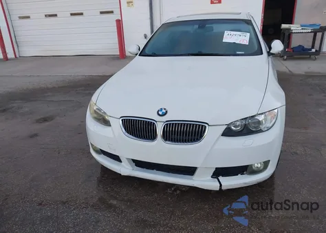 2007 BMW 328Xi из США, поврежденный, VIN WBAWV53597P077335